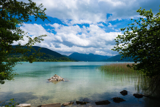 Blick auf den Tegernsee in der N&auml;he von Gmund