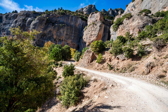 Dirt Road to Panagia tou Vrachou in Kato Tarsos, Corinthia, Greece
