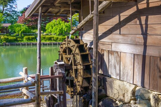 水車小屋と日本庭園」の写真素材 | 480件の無料イラスト画像 | Adobe Stock