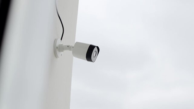 Reinforced home surveillance: CCTV camera discreetly installed on the balcony, ensuring 24/7 security. CFTV