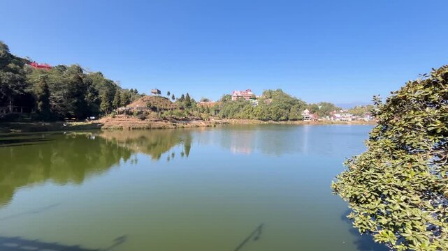 This lake in Mirik is situated at an elevation of 4,370 feet above sea level.