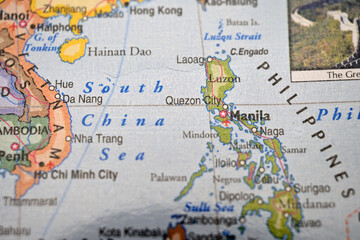 Obraz premium Quezon City (Philippines) on World Map – Selective Focus with Blurred Background Geography View