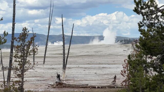 Yellowstone National Park - Clepsydra Geyser in Lower Geyser Basin