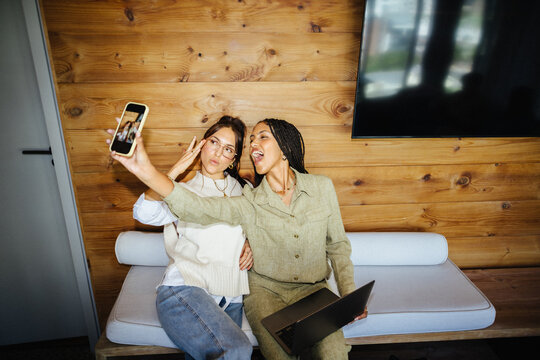 How Gen Z collaboration fuels creativity in the workplace