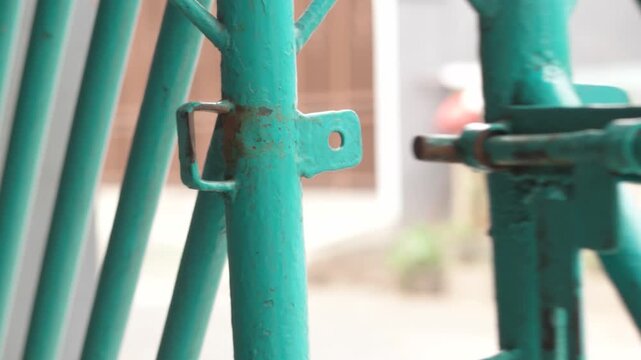 Hand Unlocking and Closing Metal Gate Latch