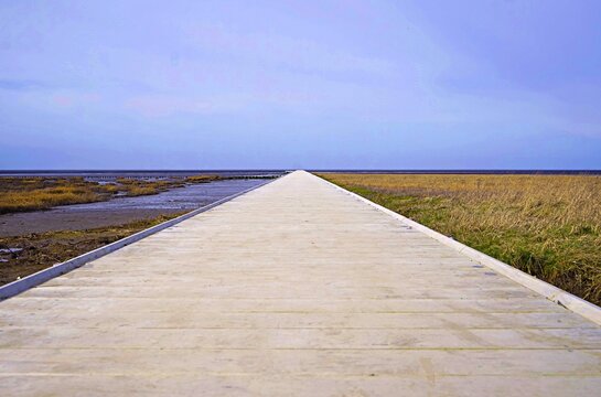 250 Meter langer Steg in der Nordsee Friedrichskoog