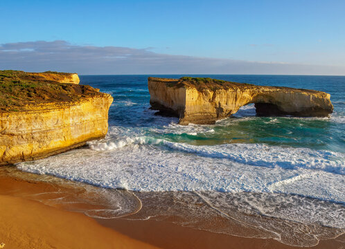 London Bridge, Great Ocean Road, Peterborough, Victoria, Australia
