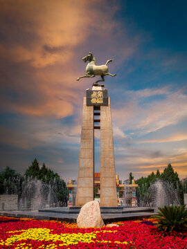 gansu flying horse statue