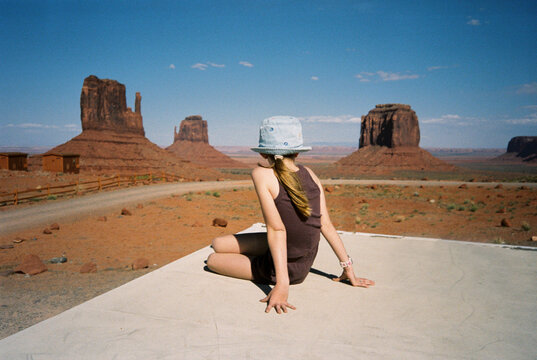 Young Girl family travel Monument Valley film Landscape RV 