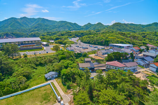 島根県出雲市の出雲日御碕灯台から南東側の眺望(ホテル,民宿,駐車場など)