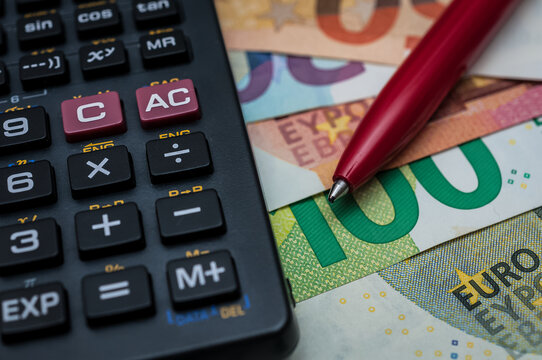 Rotstift ansetzen und Finanzmittel k&uuml;rzen