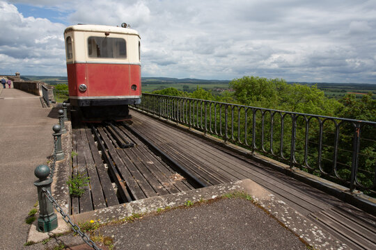 Chemin de fer &agrave; cr&eacute;maill&egrave;re de Langres