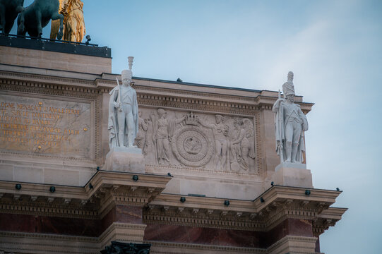 Arc du Carrousel Paris - sculptures et bas-relief napol&eacute;onien