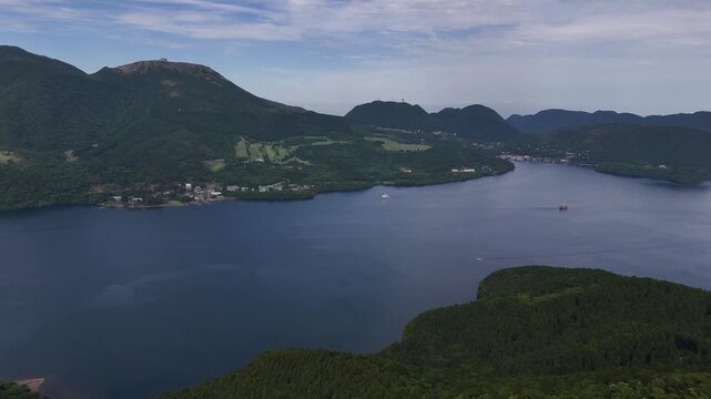 箱根・芦ノ湖と駒ヶ岳（空撮） - 神奈川県足柄郡 , 日本