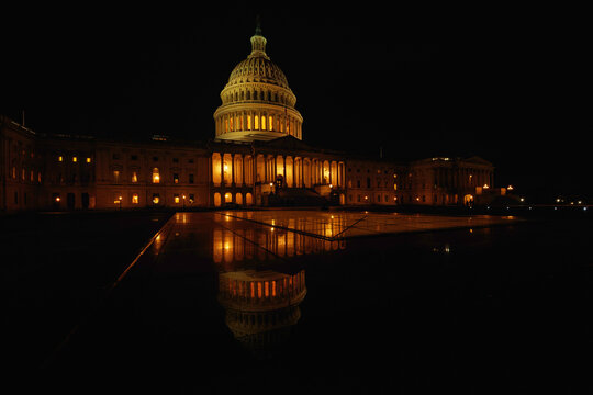  US Capitol building at sunset, Washington dc, usa In twilight, with a long exposure.