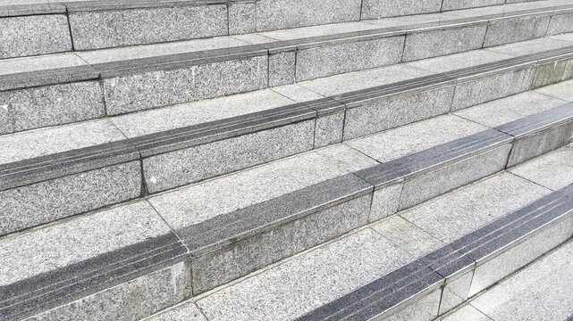 Modern Concrete Stairs Finished with Premium Granite Flooring