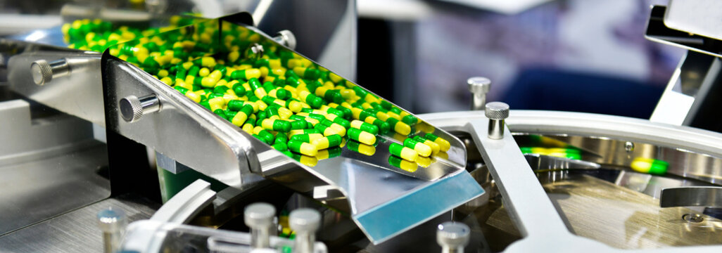 Industrial rotary capsule counter and packaging machinery line in modern pharmaceutical plant