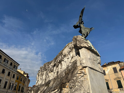 Sarzana,