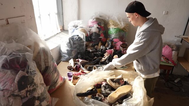Textile and shoe waste with people in developing countries