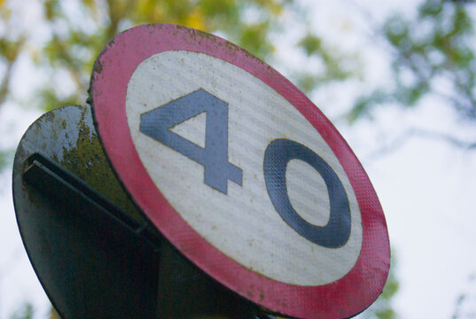 Rural Speed Limit 40mph repeater sign