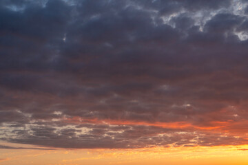 Fototapeta premium Sunset sky with beautiful clouds. Nature sky background.