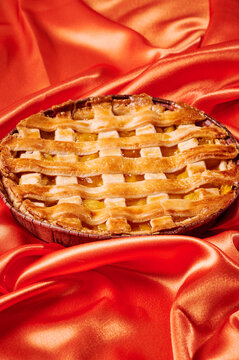 Rustic apple pie 