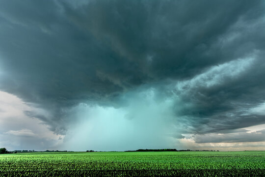 Storm cell formation in Tornado Alley
