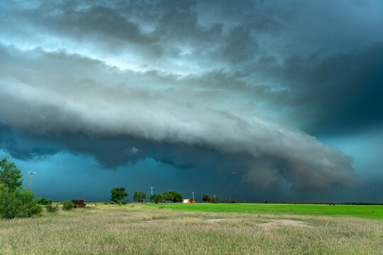 Storm cell formation in Tornado Alley