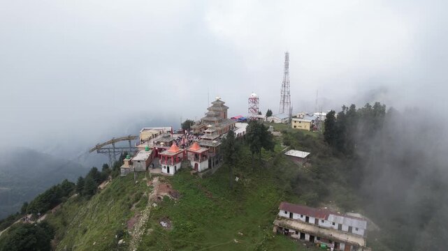 Surkanda Devi temple situated in uttarakhand 