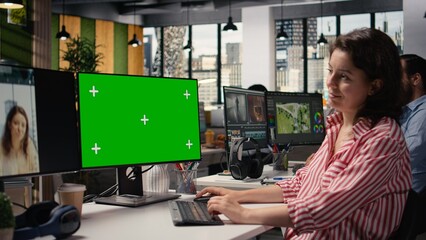 Obraz premium Chroma key next to reels video content on social media platforms, production specialist boosting marketing and branding, current media trends and monetization insights, advertising.
