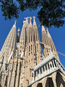 17 de junio de 2026. Barcelona. Vistas de la Sagrada Familia despu&eacute;s de la bendici&oacute;n de la Cruz.