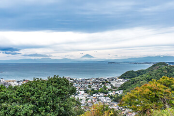 仙元山から見る相模湾越しの富士山 © ramustagram