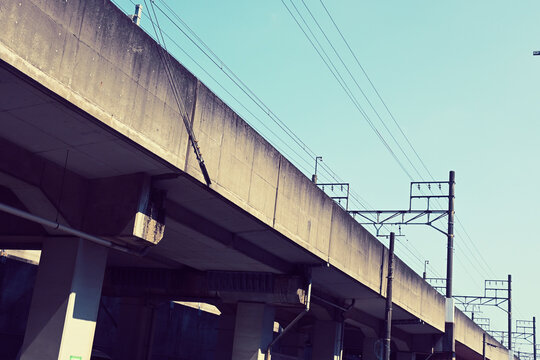 鉄道高架　鉄道架線