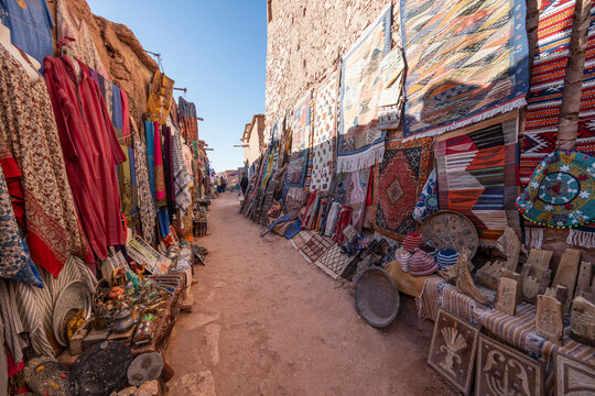 market at the village of A&iuml;t Benhaddou in Morocco