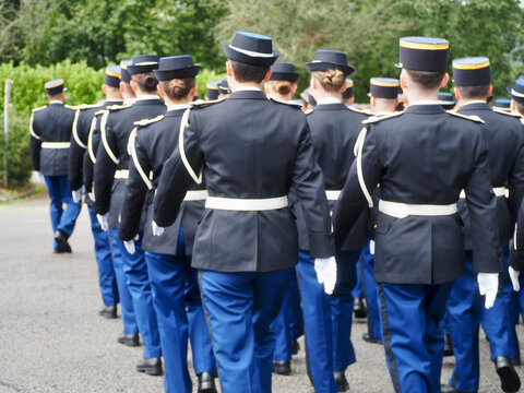 d&eacute;fil&eacute; gendarmerie