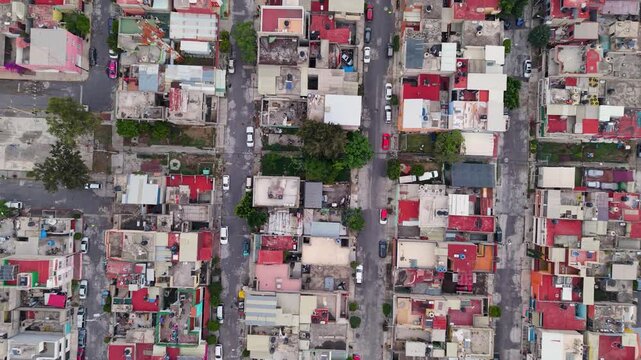 Urban landscape featuring homes and local streets in Ecatepec