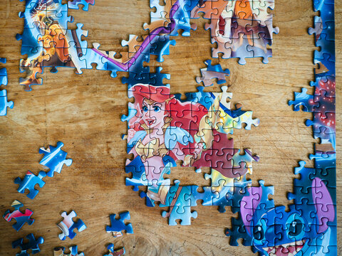 Dortmund - Deutschland 18. Juni 2026 - Ravensburger Lorcana Puzzle mit Arielle die Meerjungfrau