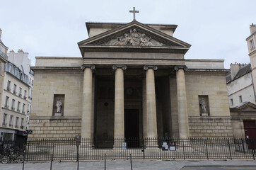 Fototapeta premium Classical/Neoclassical building façades, columns, pediments, Statues, Greco-Roman shapes and design, Ornaments... From this Architectural style inspired by Classical Antiquity. Mostly taken in Paris.