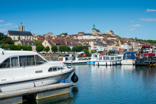 Joigny town France Burgundy river