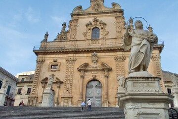 Obraz premium Duomo di San Pietro Apostolo