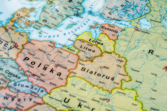 The Baltic Sea countries, NATO frontier countries, NATO-Russia border, the Suwalki pass, Polish language version map