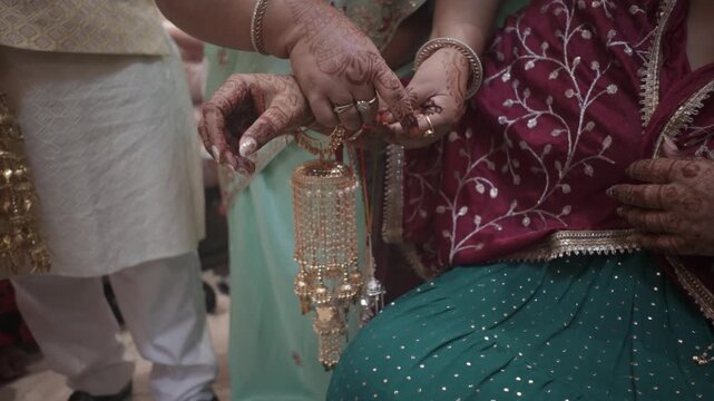 Indian Wedding Rituals with Bride and Groom Performing Sacred Traditions, Pheras, Mandap Ceremony, and Cultural Marriage Customs