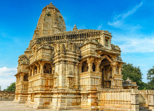 Kumbh Shyam and Meera Temples in Chittorgarh Fort, Rajasthan, celebrate Lord Vishnu and Meera Bai's devotion to Krishna, blending sacred architecture, history, and enduring spirituality.