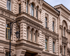 Obraz premium Old stucco buildings in the city.