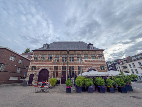 Historic Hessenhuis Building with Outdoor Terrace in Antwerpen, Belgi&euml;