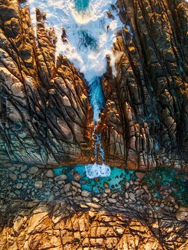 A natural ocean spa in Yallingup in Western Australia