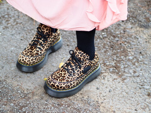leopard print doc marten shoes work on feet, dr Martens foot wear fashion 