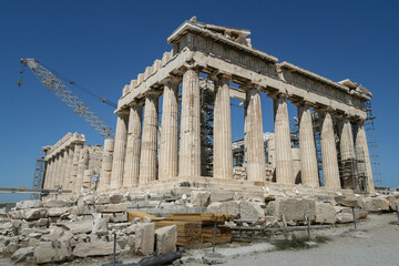 Fototapeta premium Parthenon ruins under restoration scaffolding, Athens