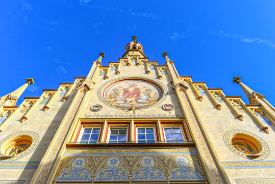 Neugotische Fassade der Spitalkapelle zum Heiligen Geist in Bad Waldsee