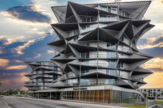 "A Place To Hotel Esbjerg", Marriott Hotel Esbjerk, Dansk